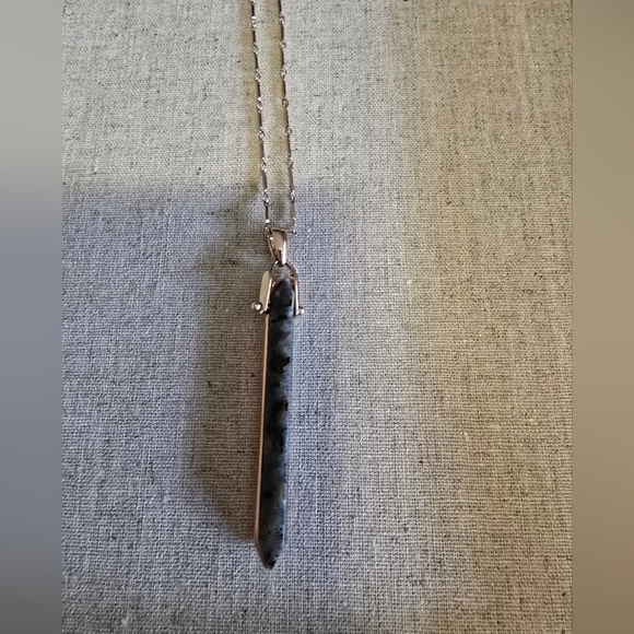 Stella & Dot Rose Gold/Marble Rebel Pendant and Stud Earrings - Picture 2 of 7